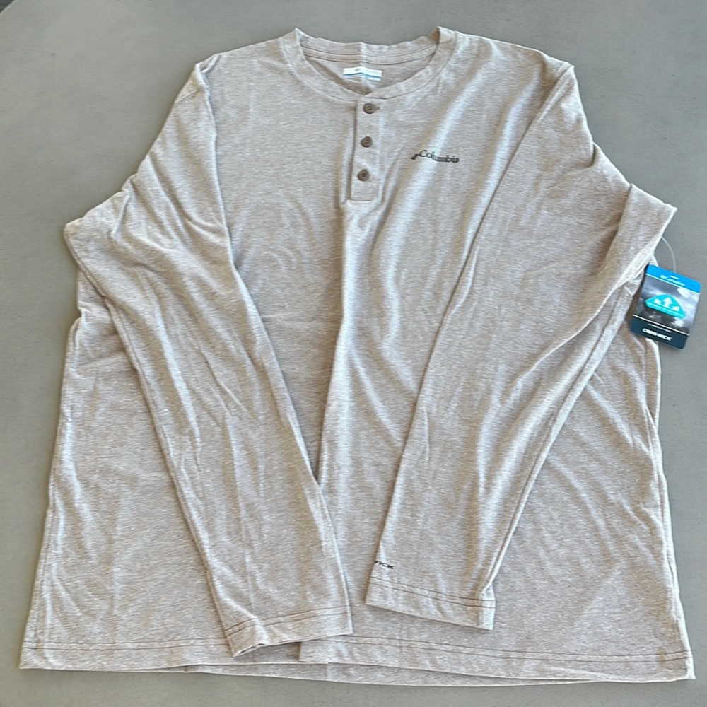 Columbia long sleeve Henley t-shirt